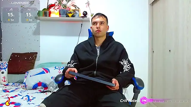 Snapshot of dorian_h_ chatting on 10/21/25, 11:38 dorian h  online show from 10/21/25, 11:38