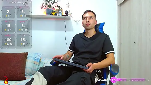 Snapshot of dorian_h_ chatting on 10/24/25, 07:54 dorian h  online show from 10/24/25, 07:54