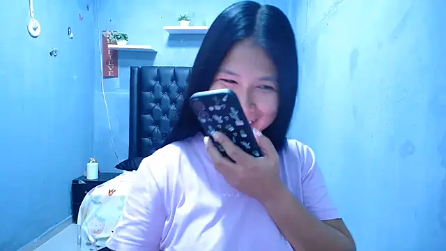 Letty Plugxo online show from 06/12/26, 03:33