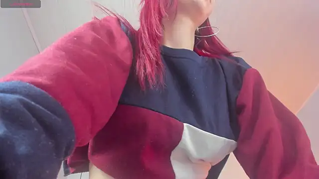 ScarletGV online show from 01/10/25, 04:33