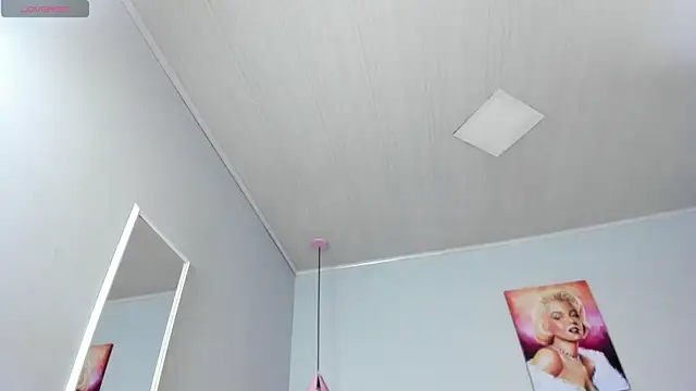 ScarletGV online show from 01/15/25, 04:25