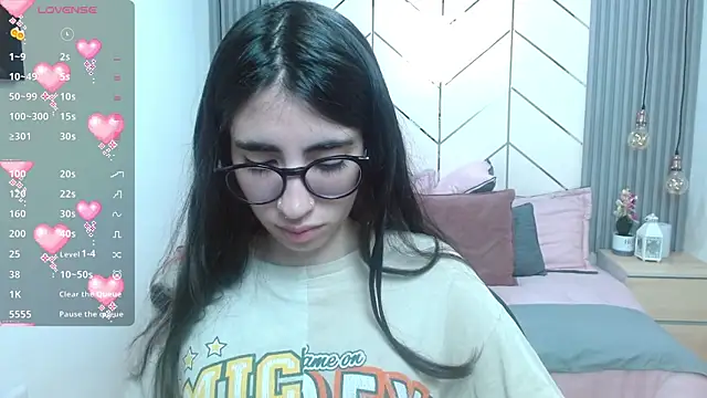 LenaRoses online show from 12/23/24, 05:32