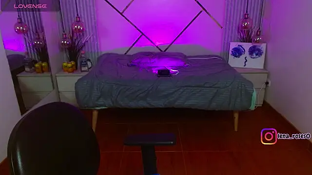 LenaRoses online show from 07/09/26, 08:35