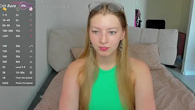 Snapshot of Drive-Crazy- chatting on 06/15/26, 06:04 Drive-Crazy- online show from 06/15/26, 06:04