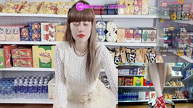 Snapshot of _7Eleven_ chatting on 02/05/25, 12:17 7Eleven online show from 02/05/25, 12:17