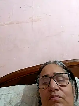  candi online show from 03/11/25, 12:00