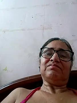  candi online show from 03/14/25, 11:45