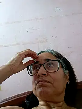  candi online show from 03/16/25, 08:54