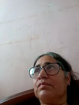  candi online show from 03/21/25, 09:45