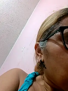  candi online show from 09/25/25, 11:36