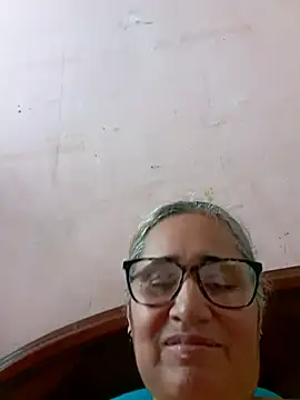  candi online show from 10/05/25, 03:43