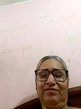  candi online show from 11/10/25, 12:15