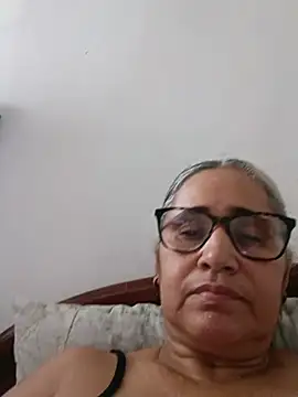  candi online show from 06/14/26, 08:11