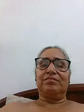  candi online show from 06/17/26, 07:37