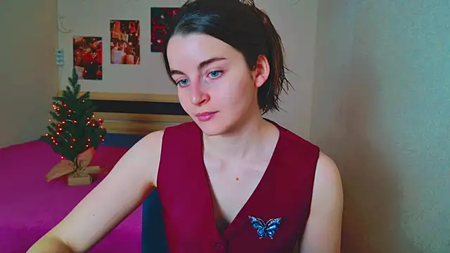 Miss Arwen online show from 12/19/24, 01:50