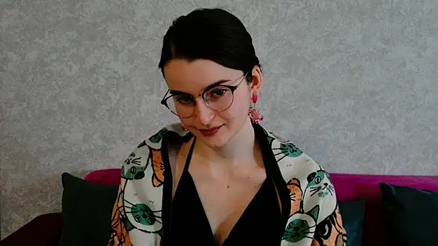 Miss Arwen online show from 12/03/25, 04:42