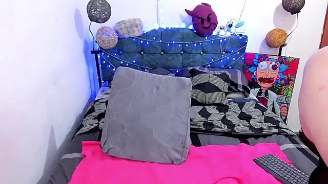 goldenbubble   online show from 03/11/25, 12:33