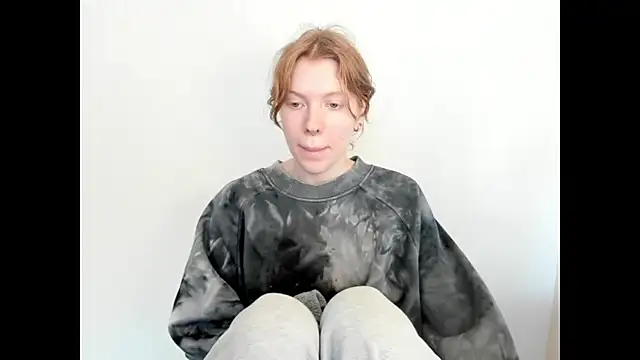 Snapshot of StellaDavis chatting on 11/26/25, 07:31 StellaDavis online show from 11/26/25, 07:31