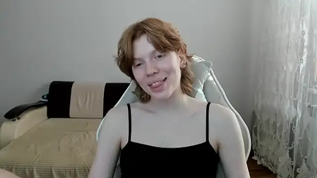 Snapshot of StellaDavis chatting on 07/28/26, 02:13 StellaDavis online show from 07/28/26, 02:13