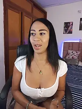 charlotte bayron02 online show from 06/05/26, 12:17