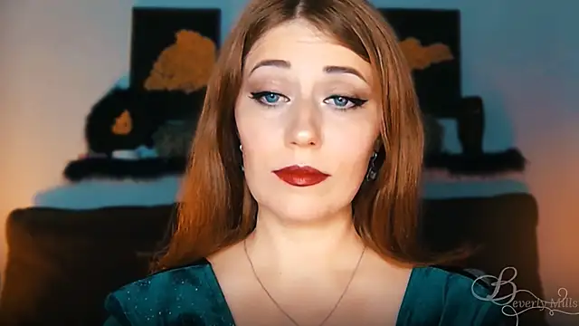 Snapshot of MissBeverlyMills chatting on 09/14/25, 08:19 MissBeverlyMills online show from 09/14/25, 08:19