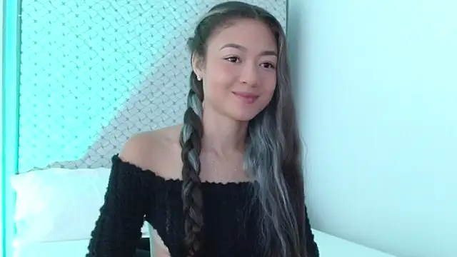 Snapshot of hantonella_ chatting on 06/01/26, 12:07 hantonella online show from 06/01/26, 12:07