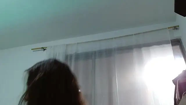 Snapshot of hantonella_ chatting on 06/15/26, 02:08 hantonella online show from 06/15/26, 02:08