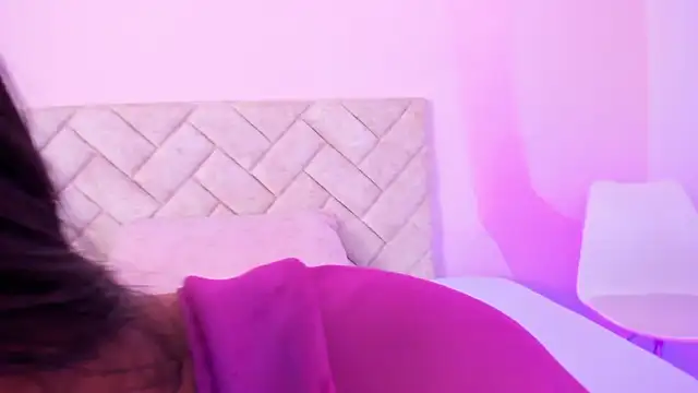 Snapshot of krishaa_ chatting on 03/18/25, 04:04 krishaa online show from 03/18/25, 04:04