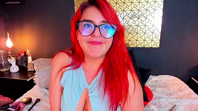 Snapshot of _poison_sweet chatting on 12/03/24, 12:35 poison sweet online show from 12/03/24, 12:35