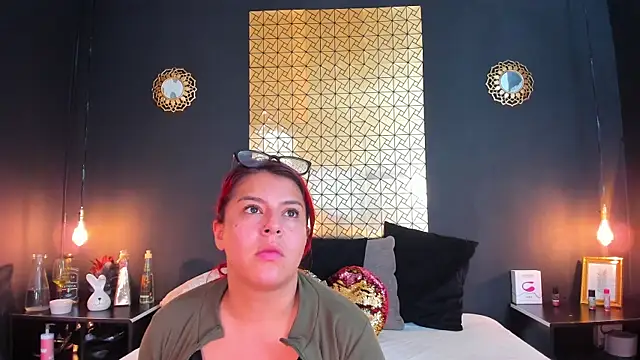 Snapshot of _poison_sweet chatting on 12/14/24, 09:13 poison sweet online show from 12/14/24, 09:13