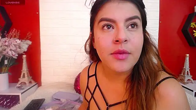 Snapshot of _poison_sweet chatting on 10/21/25, 06:41 poison sweet online show from 10/21/25, 06:41