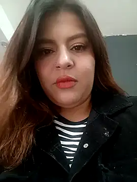 Snapshot of _poison_sweet chatting on 10/31/25, 03:46 poison sweet online show from 10/31/25, 03:46