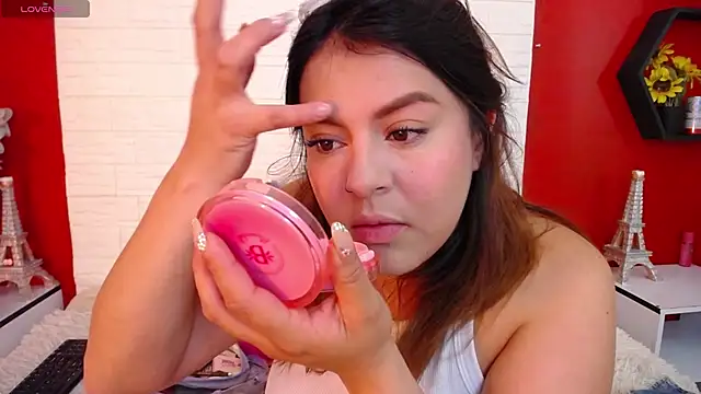 Snapshot of _poison_sweet chatting on 11/06/25, 06:09 poison sweet online show from 11/06/25, 06:09