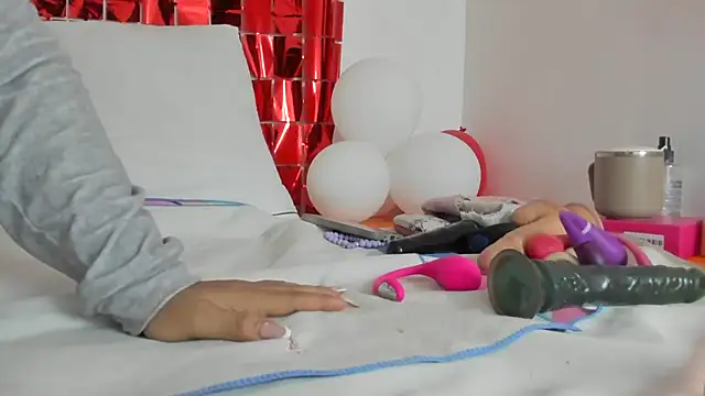 Elianissquirt online show from 09/30/25, 12:54