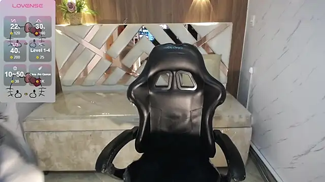 victoria castillo b online show from 11/16/25, 03:23