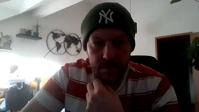 Snapshot of BennyLommy chatting on 02/05/26, 03:05 BennyLommy online show from 02/05/26, 03:05
