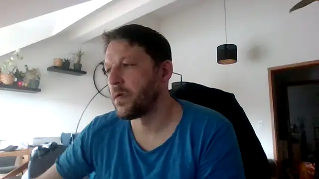 Snapshot of BennyLommy chatting on 02/07/26, 01:37 BennyLommy online show from 02/07/26, 01:37