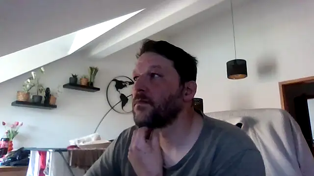 Snapshot of BennyLommy chatting on 05/02/26, 09:58 BennyLommy online show from 05/02/26, 09:58