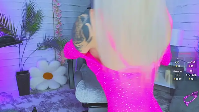 Milana Sapphire online show from 03/05/25, 07:38