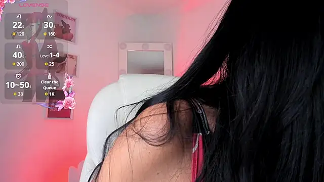 Snapshot of JulietaBomGV chatting on 06/27/26, 06:07 JulietaBomGV online show from 06/27/26, 06:07