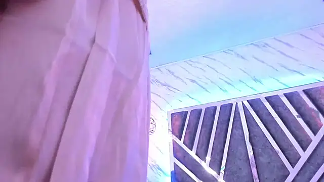 Emmapark  online show from 02/08/25, 09:36