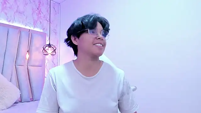 Emmapark  online show from 03/08/25, 06:05