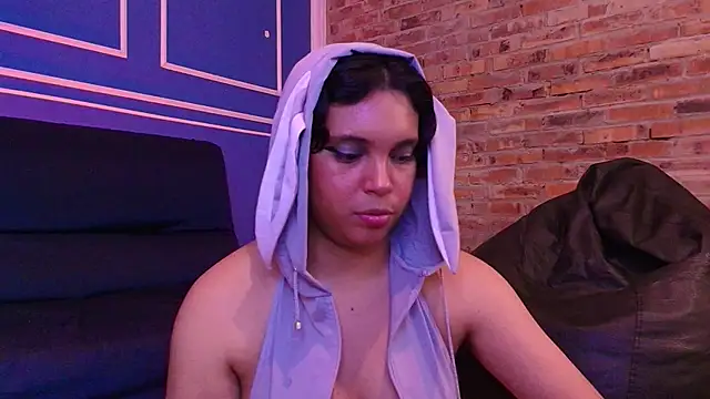 Emmapark  online show from 12/05/25, 06:37