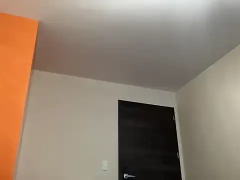 littlelatinhunter online show from 10/27/25, 11:25