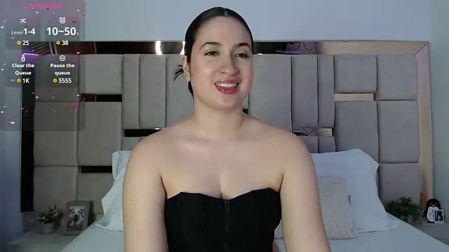 sofiaduque 26 online show from 02/23/25, 11:47