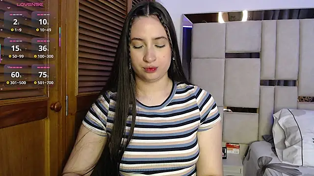 sofiaduque 26 online show from 05/17/26, 08:38