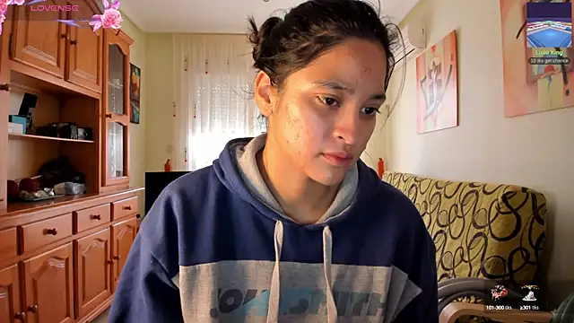 bella apont online show from 12/09/24, 11:04