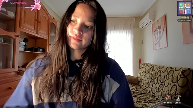 bella apont online show from 12/13/24, 09:02