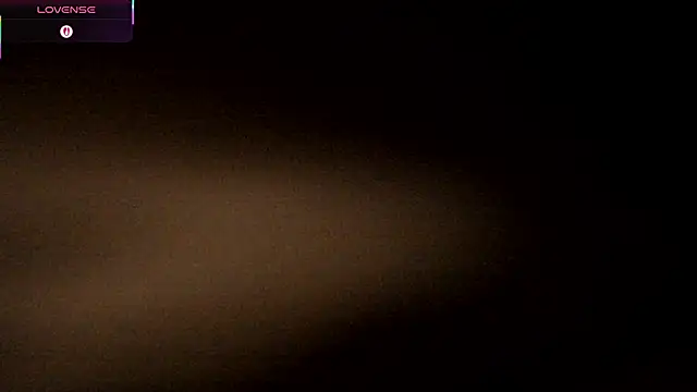 Snapshot of bella_apont chatting on 11/26/25, 09:32 bella apont online show from 11/26/25, 09:32