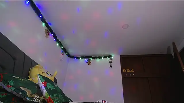 Yinn Silver online show from 12/18/24, 10:19
